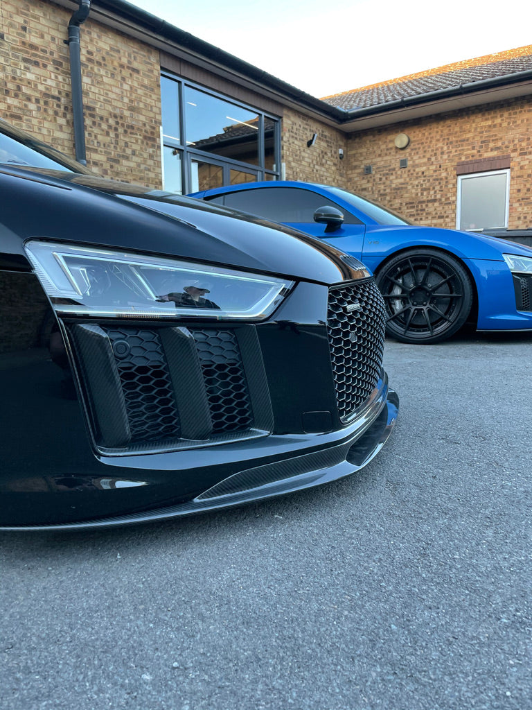 Load image into Gallery viewer, AUDI R8 V10 GEN 2 CARBON FIBRE SPLITTER - V STYLE
