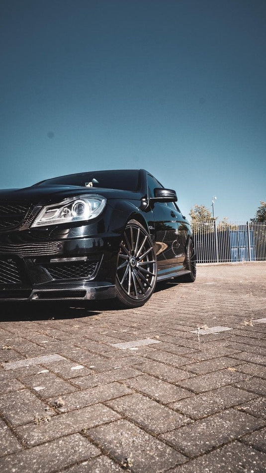 MERCEDES C-CLASS C63 W204 SALOON FULL CARBON FIBRE KIT