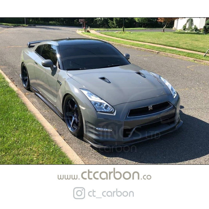 Load image into Gallery viewer, NISSAN GTR R35 CARBON FIBRE BONNET HOOD SCOOPS - CT Carbon
