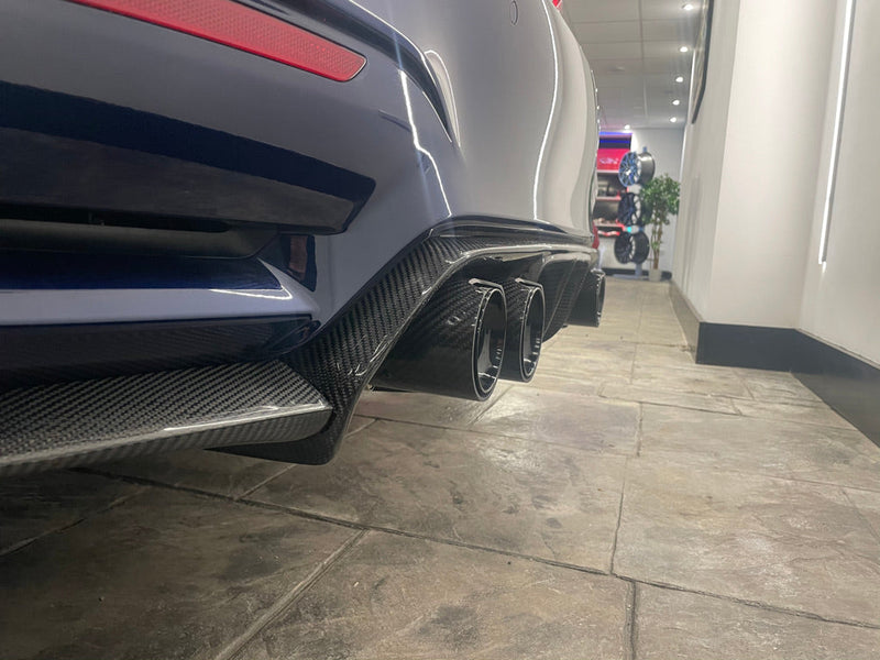 Load image into Gallery viewer, BMW M3 (F80) SALOON FULL CARBON FIBRE KIT - V1

