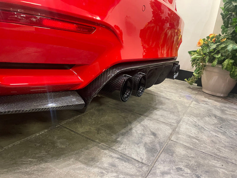 Load image into Gallery viewer, BMW M3 (F80) SALOON FULL CARBON FIBRE KIT - V1
