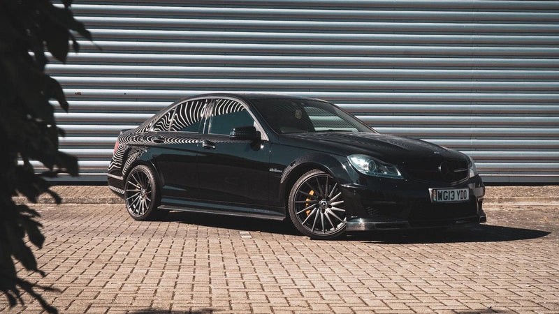 Load image into Gallery viewer, MERCEDES C-CLASS C63 W204 SALOON FULL CARBON FIBRE KIT
