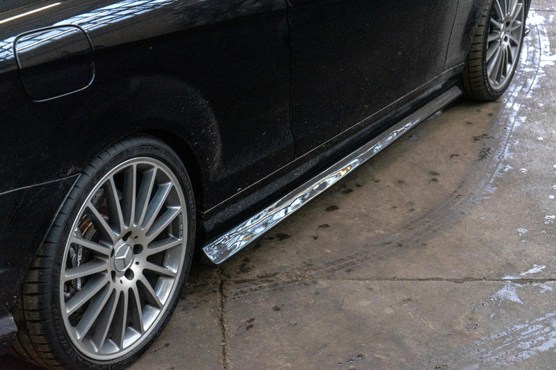 Load image into Gallery viewer, MERCEDES W204 C63 CARBON FIBRE SIDE SKIRTS - CT Carbon
