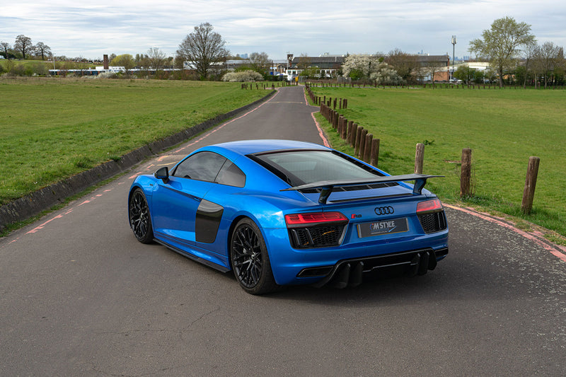 Load image into Gallery viewer, AUDI R8 V10 GEN 2 CARBON FIBRE DIFFUSER - V STYLE
