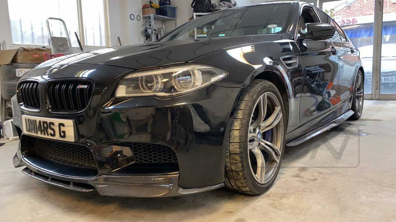 Load image into Gallery viewer, BMW F10 M5 CARBON FIBRE SPLITTER - V STYLE
